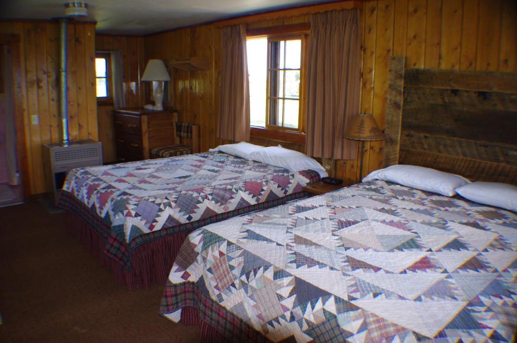 Hotel Parade Rest Ranch West Yellowstone Zimmer foto